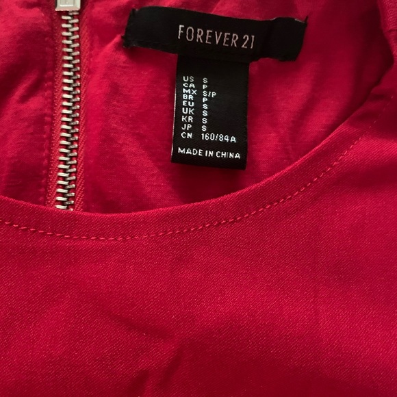 FOREVER 21 RED CROP TOP - Picture 2 of 3